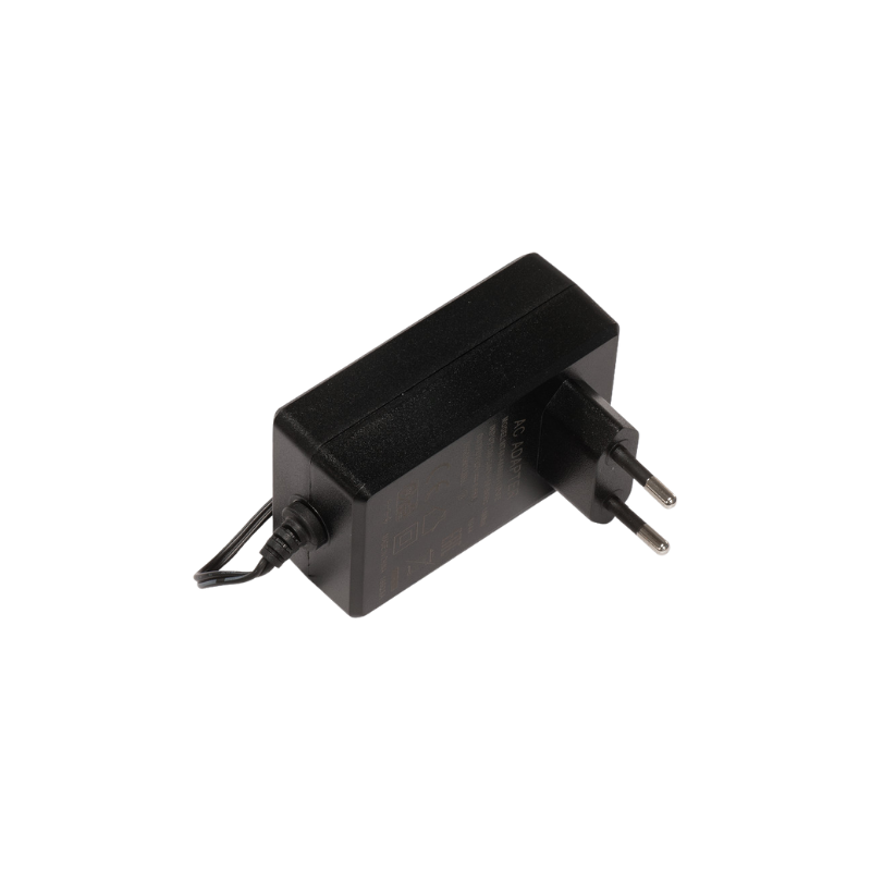 cAP ax with Quad core IPQ-6010 1.8 GHz CPU, 1GB RAM, 2 x Gbit LAN (one with PoE-out), built-in 2.4 GHz 802.11b/g/n/ax dual-chain wireless, built-in 5 GHz 802.11a/n/ac/ax dual-chain wireless with high-gain antenna,  RouterOS L4, plastic enclosure, ceiling mount, PSU, PoE injector